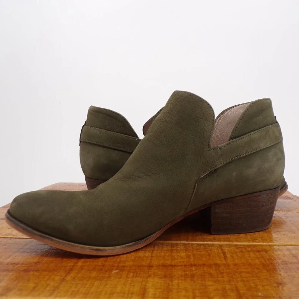 Caslon Women's Suede Leather Buckle Ankle Boots - size 5.5 - Picture 3 of 10